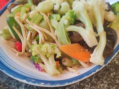 -老渔翁炖鱼坊(黄海西路东山店)