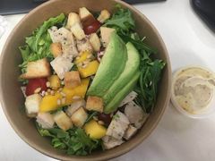 烤鸡牛油果芒果沙拉-CALIFORKS加州叉子轻食(朝阳门店)
