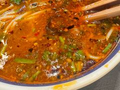 -云阿蛮云南生烫牛肉米线(奉贤路店)