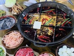 -正南齊北重庆老火锅(光华村直营店)