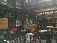 -蔼若春.传承三十年云南菜(金碧公园店)