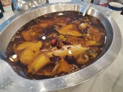 -鑫巴蜀小镇 · 水煮鱼专研店(玉桥店)
