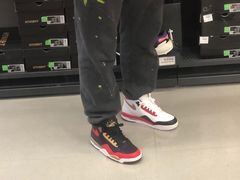 -王府井奥莱临潼小镇(临潼店)