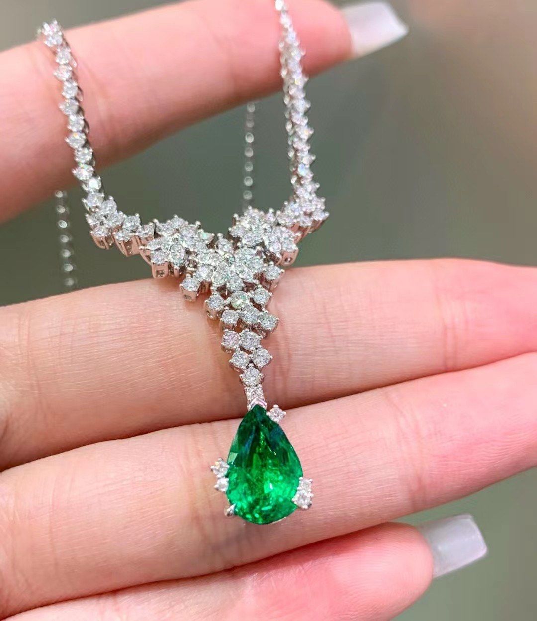 收藏级水滴祖母绿项链 豪华超白钻石镶嵌🤩