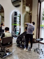 点击看大图 -卡尔诗·科技美肤连锁