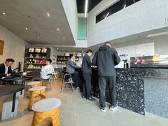 -HUG·拥抱咖啡(郑州宝龙广场店)