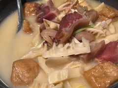-披云云小馆·味道江湖(姚家园万象汇店)