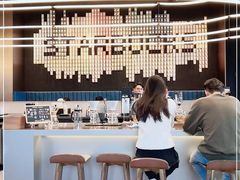 大堂-星巴克臻选(上海虹桥新天地三店)