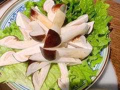 菌菇拼盘-尚尚仙·酸汤猪手·猪肚鸡火锅(华联万柳购物中心店)