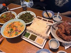 -95号酱骨·一块豆腐(展春园西路店)