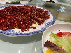 -渝信川菜 · 川味家常菜(财富购物中心店)