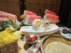-余欢领鲜火锅(新街口店)