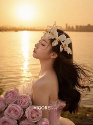 -雪中彩影婚纱摄影·微光艺术中心