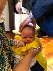 -龙文宝贝上门婴儿理发满月剃胎毛(普陀店)