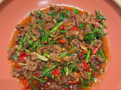 小炒黄牛肉-屋里饭菜·湘菜馆(火车站店)