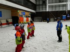 -乔波室内滑雪场