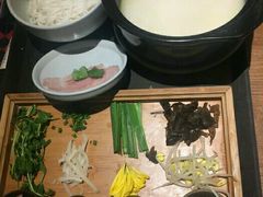 -云海肴·汽锅鸡·云南菜(天山百盛优客店)