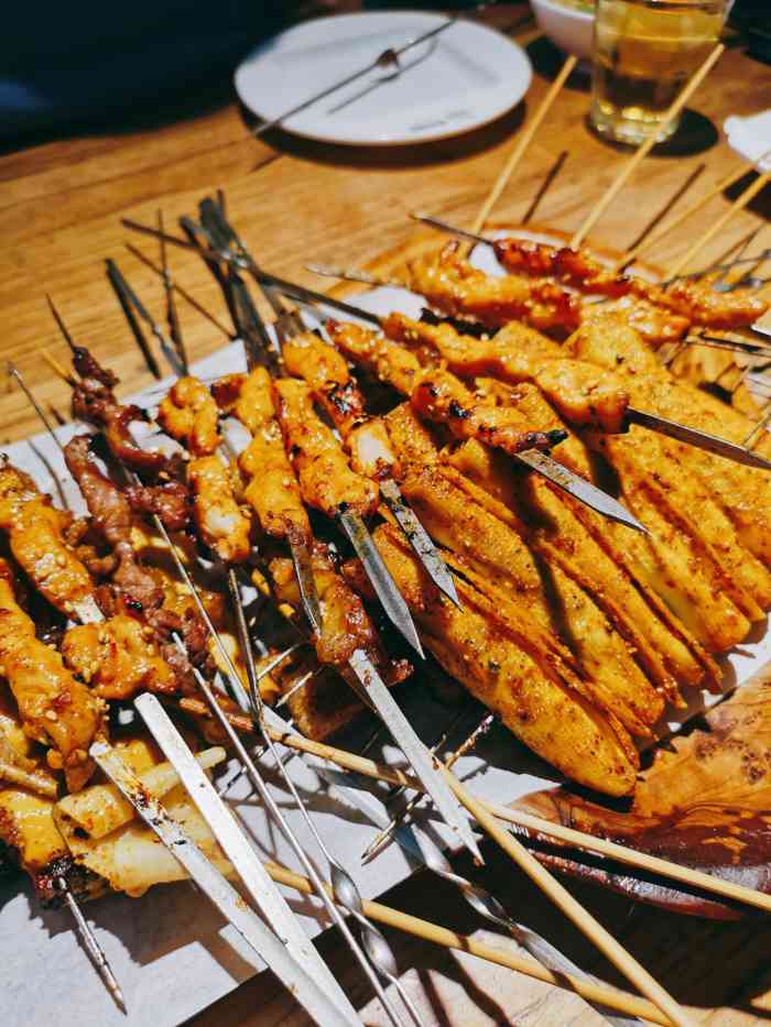 江城老胖串店(八里堡店)-"长春有很多家老胖串店,这家店店挺大的,环.