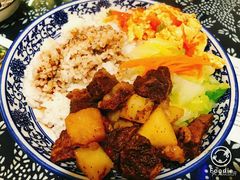 -蜗牛小馆醉乡民谣云南菜(惠新西里店)