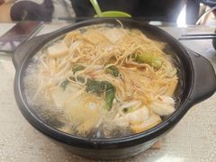 -砂锅米线