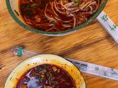 -拈签一笑黄牛肉辣卤串串
