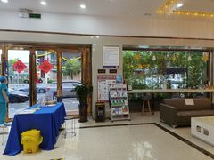 -牙易美口腔(圣堂店)