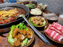 精品肥牛-四小区火锅·巷子里的重庆火锅(花照壁店)