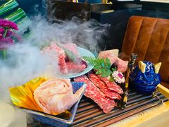 -铭牛烧肉·和牛海鲜自助(高新月牙湖店)