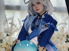 -米游妙妙屋cosplay换装自拍摄影体验馆
