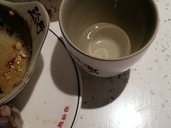 -三人行骨头王火锅(长寿店)