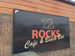 -12 Rocks Beach Bar Cafe