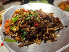 小炒鹿茸菌-韵秋荷(宝山龙湖天街店)