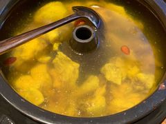 云南经典汽锅鸡-云海肴·汽锅鸡·云南菜(苏州中心店)