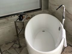 -上海漕河泾万丽酒店