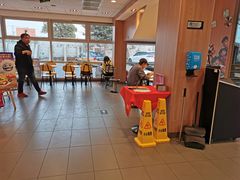 大堂-麦当劳(沙河店)
