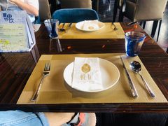 -YUE·6·西式融合餐厅(外滩六号店)