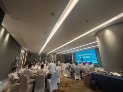 -南宁中心永恒皇冠假日酒店·宴会厅
