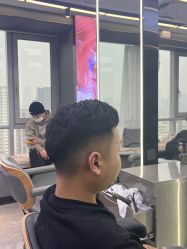 -藤野造型烫发染发