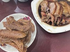 -余杨鸭鸭餐厅