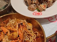 -肥肥虾庄·金牌油焖大虾(汉口城市广场店)