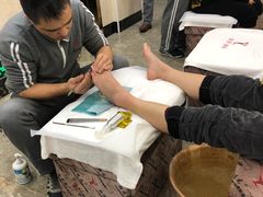 -郑远元专业修脚房(莘朱路店)