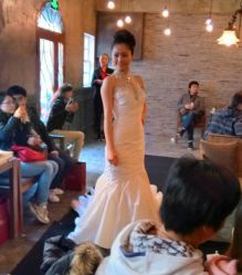 点击看大图 thumb (25)-LA GRACE高端婚纱礼服定制馆