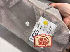 -UGG(燕莎奥特莱斯购物中心店)
