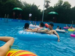 -热带风暴水上乐园(新镇路)
