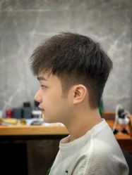 -海文先生国潮烫染男士理发馆
