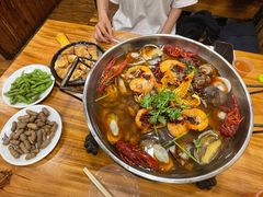 -老东镇啤酒屋海鲜加工·蒸汽海鲜·海鲜烧烤(台东店)