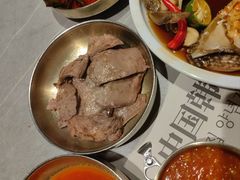 -草家酱蟹炭火烤肉店(珲春南路一店)