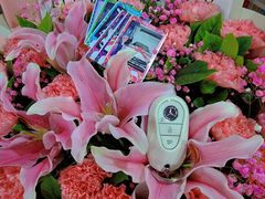 -天津波士信达奔驰4S店(卫津南路店)