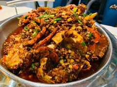 -凤凰路何眼镜香辣蟹(花果园店)