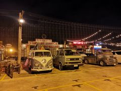 -席娜卡琳火车铁道夜市